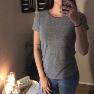Gray tee shirt
